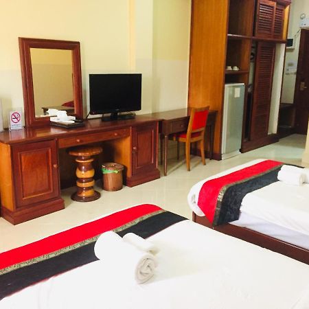 New Rose Boutique Hotel Виентиане Екстериор снимка
