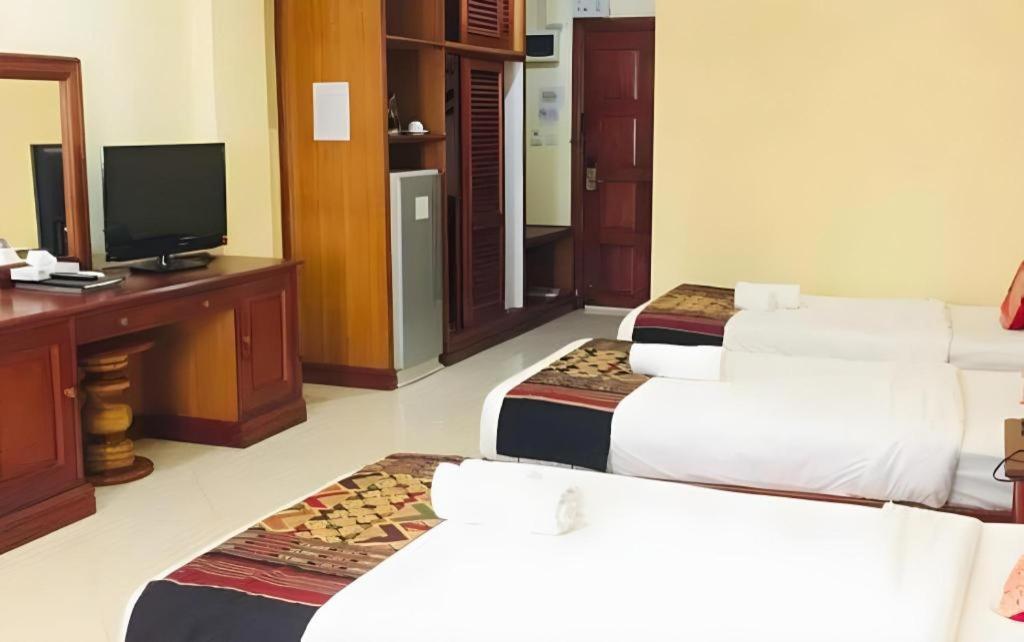 New Rose Boutique Hotel Виентиане Екстериор снимка