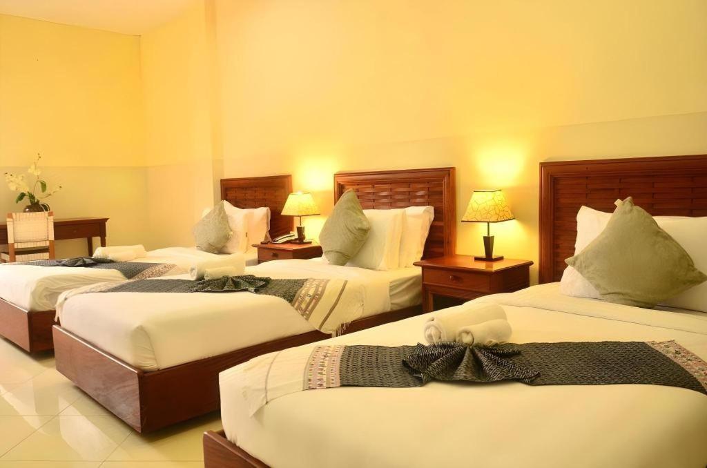 New Rose Boutique Hotel Виентиане Екстериор снимка